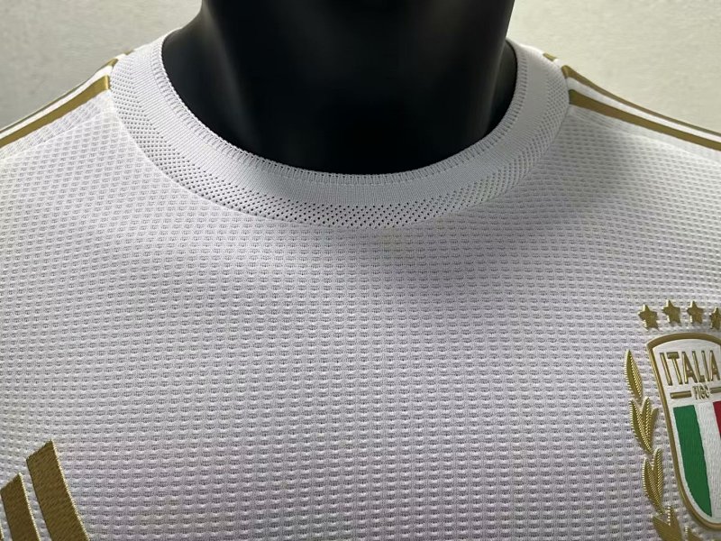 Italia 125 Aniversario Versión Jugador (Blanca) 8
