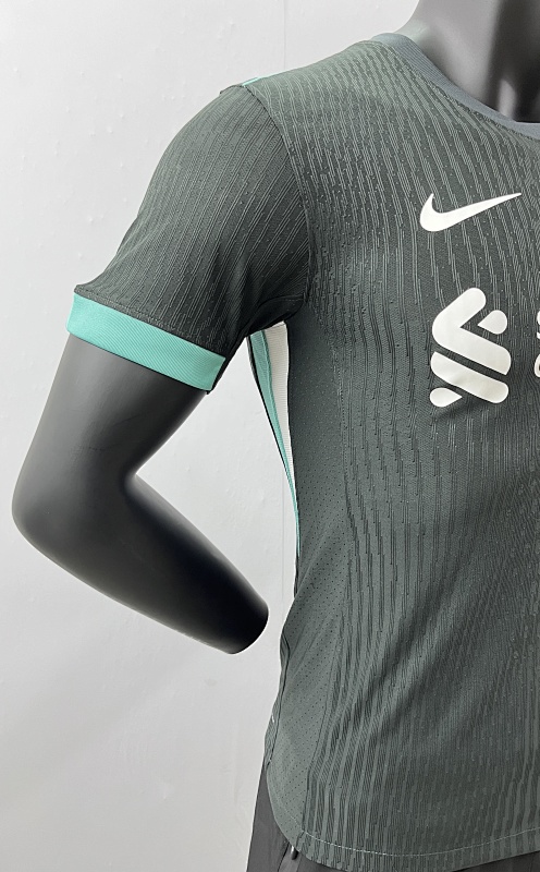 Liverpool Edición Especial Versión Jugador 2024/25 (Gris) 6