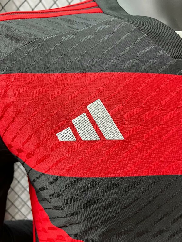 Flamengo Local Versión Jugador 2024/25 (Roja, Manga Larga) 4