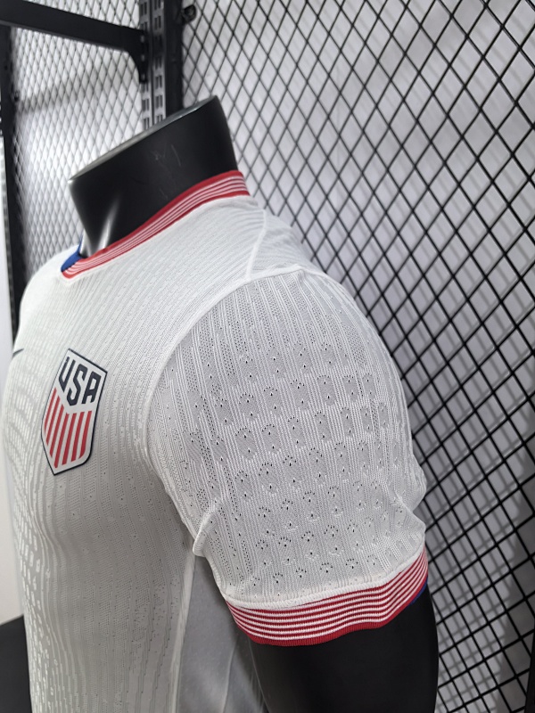 Estados Unidos Local Versión Jugador 2024 (Blanca) 4
