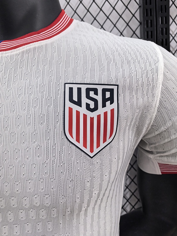 Estados Unidos Local Versión Jugador 2024 (Blanca) 5