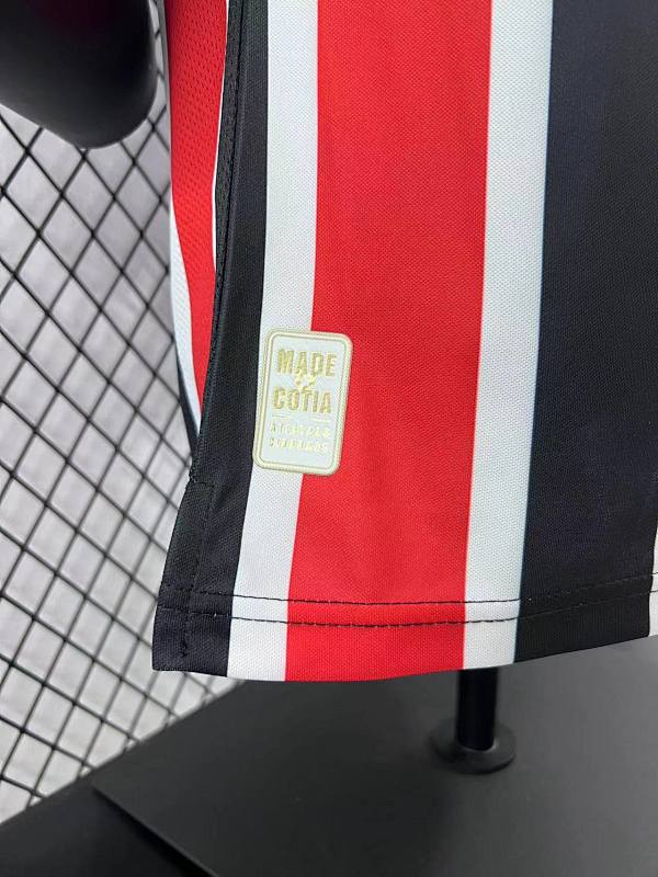 São Paulo Visitante Versión Jugador 2024/25 (Negra) 8