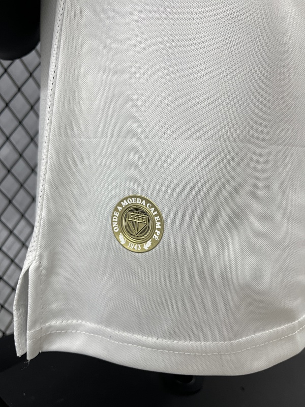 São Paulo Local Versión Jugador 2024/25 (Blanca) 10