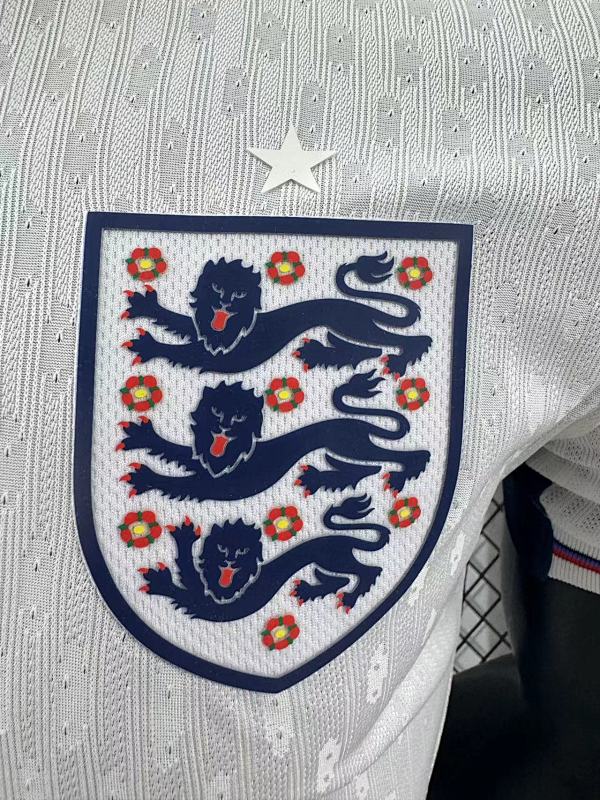Inglaterra Local Versión Jugador 2024 (Blanca) 5
