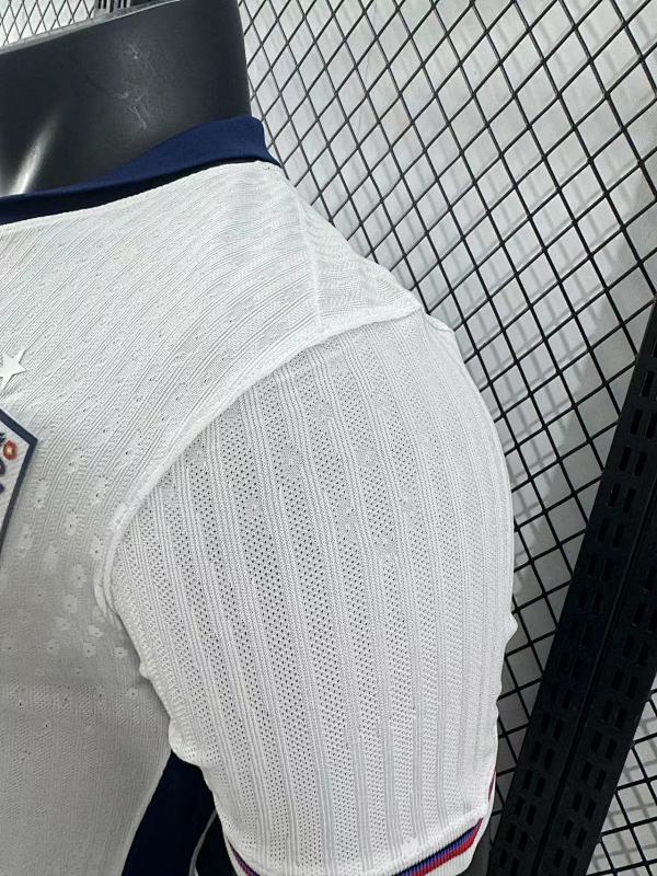 Inglaterra Local Versión Jugador 2024 (Blanca) 9