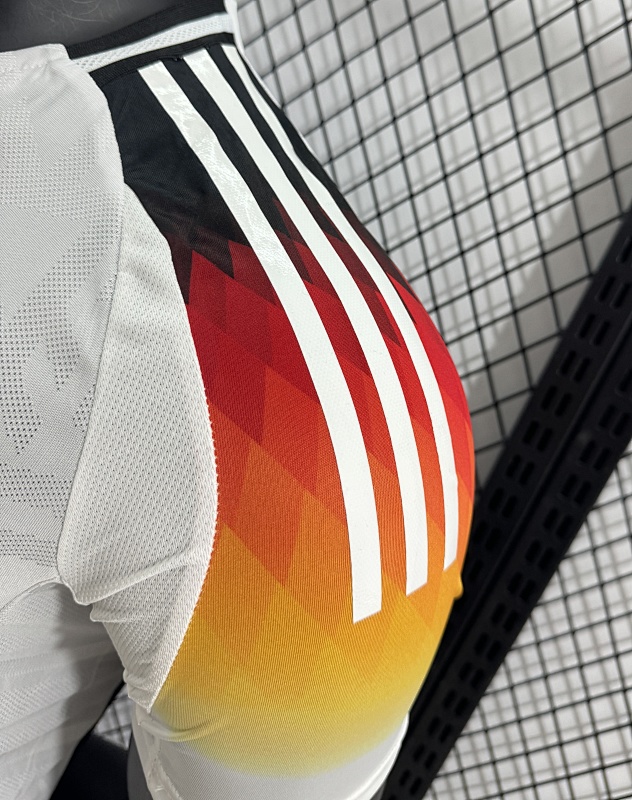 Alemania Local Versión Jugador 2024 (Blanca) 9