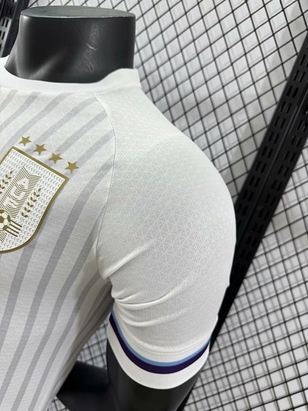Uruguay Visitante Versión Jugador 2024 (Blanca) 9