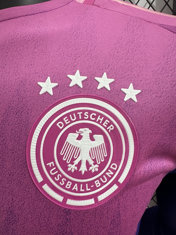 Alemania Visitante Versión Jugador 2024 (Morada, Manga Larga) 5