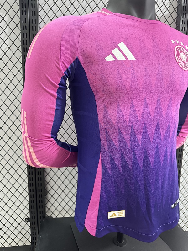 Alemania Visitante Versión Jugador 2024 (Morada, Manga Larga) 6