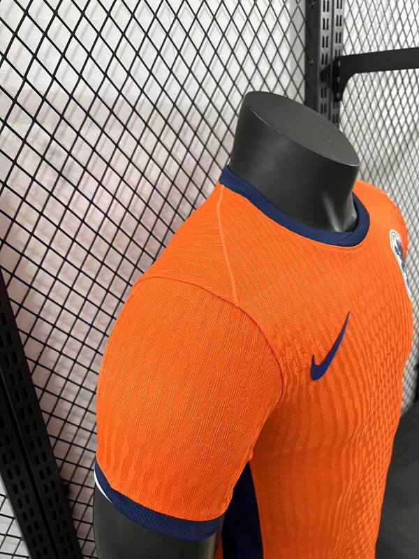 Países Bajos Local Versión Jugador 2024 (Naranja) 8