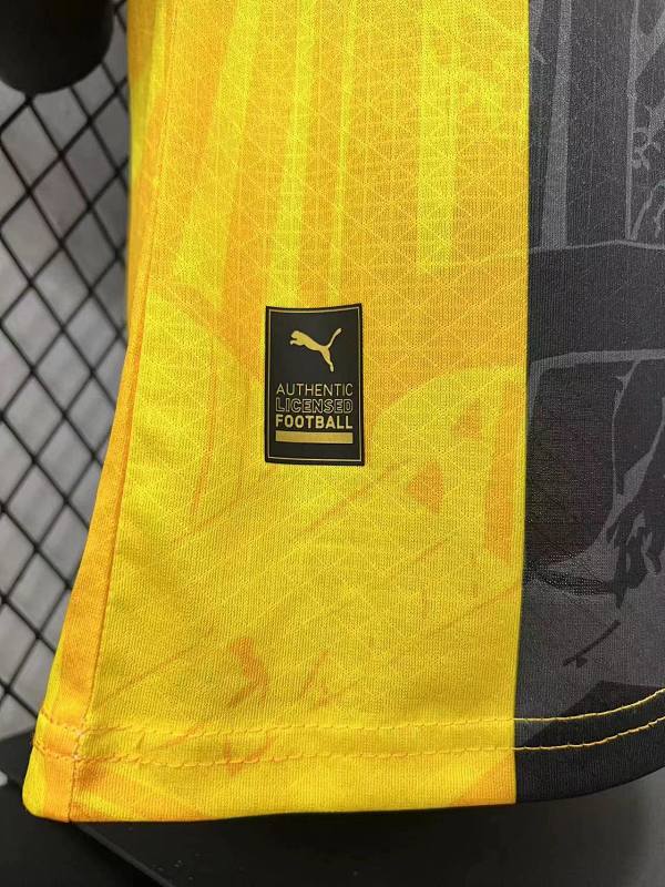 Borussia Dortmund Edición Especial Versión Jugador 2024/25 (Negra) 8