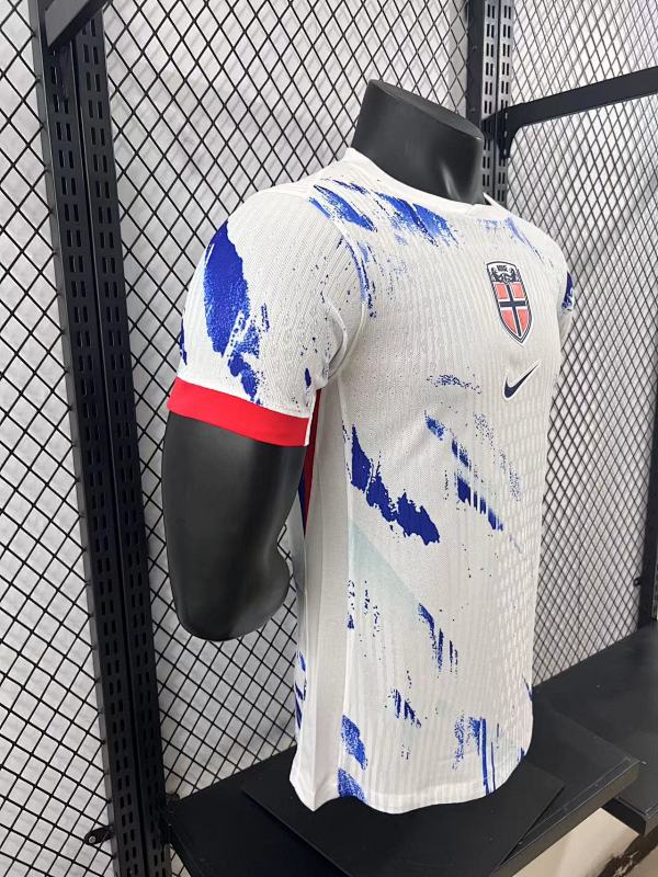 Noruega Visitante Versión Jugador 2024 (Blanca) 7