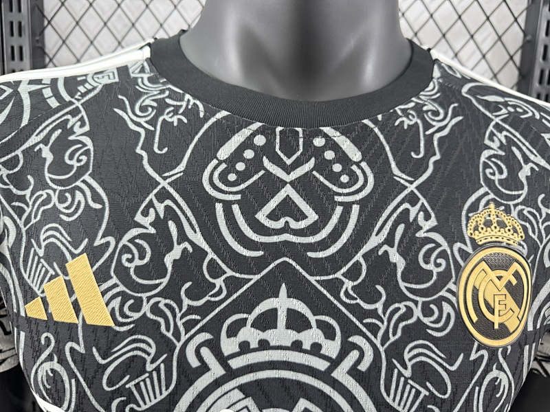 Real Madrid Edición Especial Diseño 8 Versión Jugador 2024/25 (Negra) 3