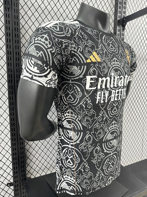 Real Madrid Edición Especial Diseño 8 Versión Jugador 2024/25 (Negra) 6