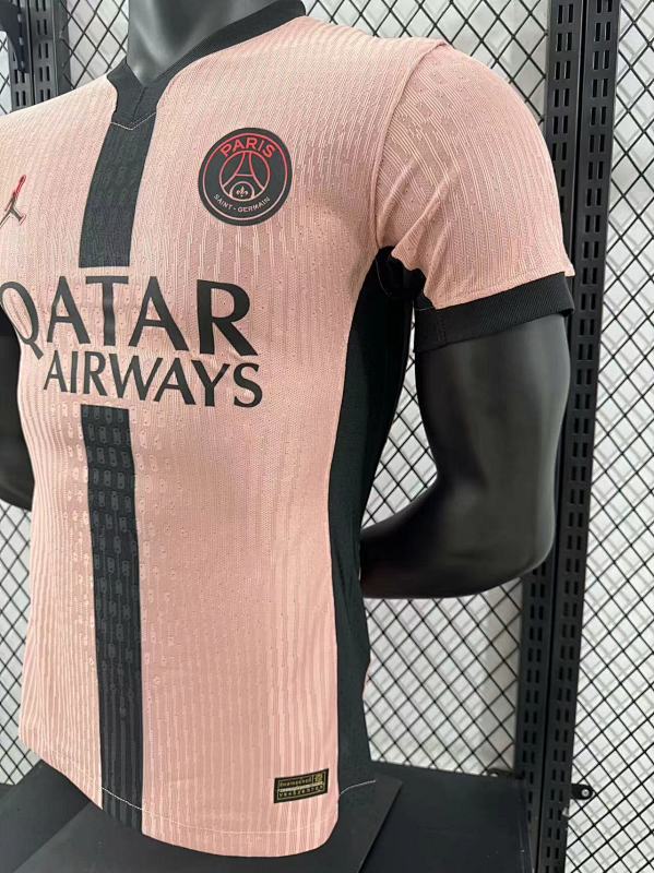 Paris Saint-Germain Tercera Versión Jugador 2024/25 (Rosa) 7