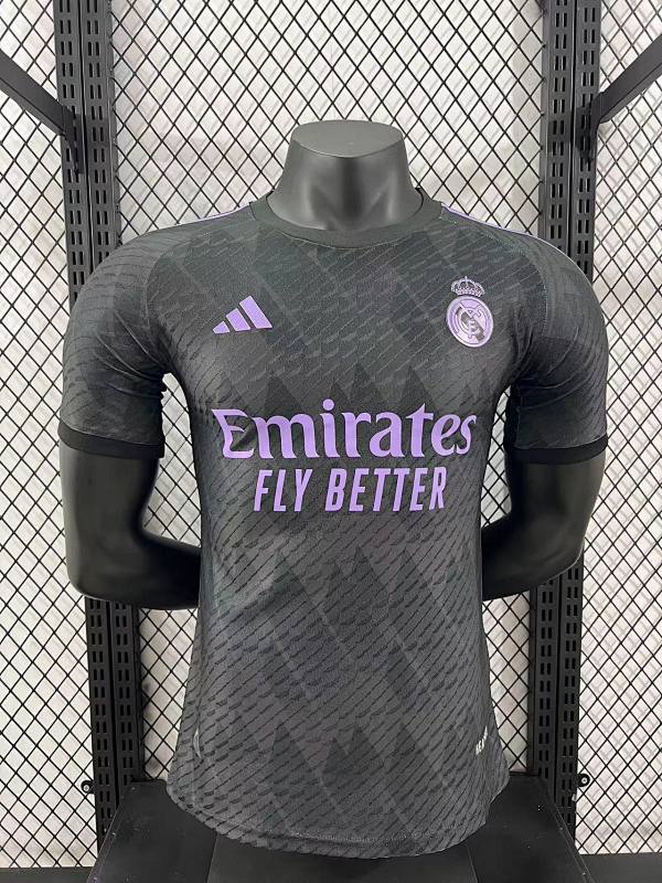 Real Madrid Edición Especial Diseño 4 Versión Jugador 2024/25 (Gris)