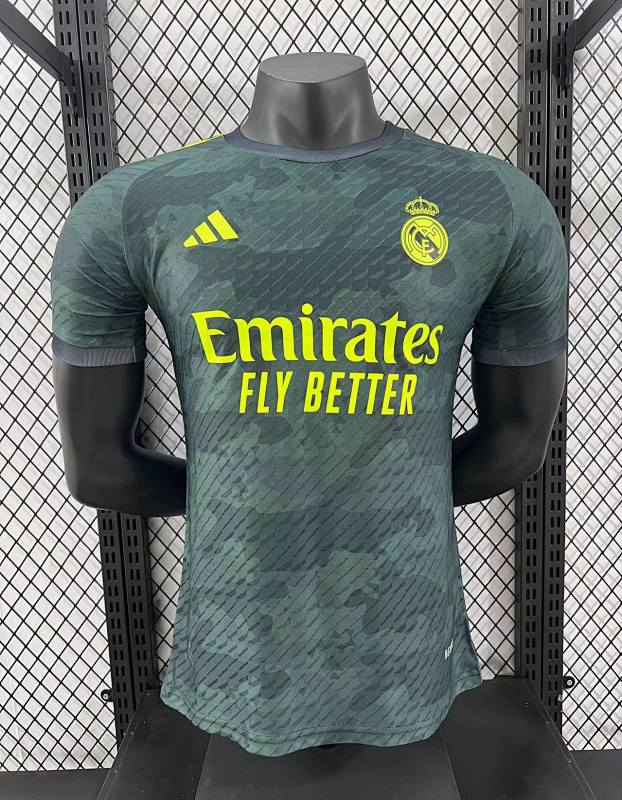 Real Madrid Edición Especial Diseño 3 Versión Jugador 2024/25 (Gris)