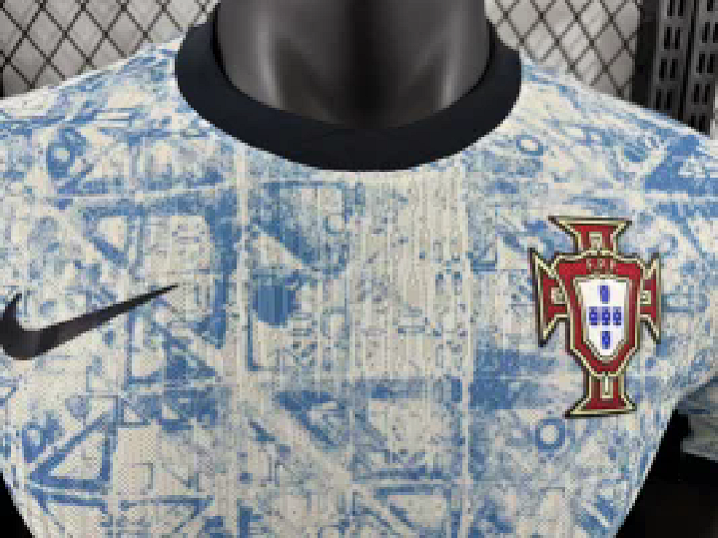Portugal Visitante Versión Jugador 2024 (Blanca) 3