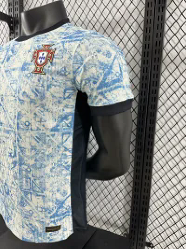 Portugal Visitante Versión Jugador 2024 (Blanca) 7