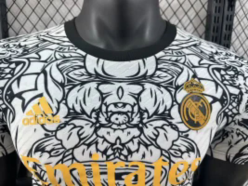 Real Madrid Edición Especial Diseño 6 Versión Jugador 2024/25 (Blanca) 3