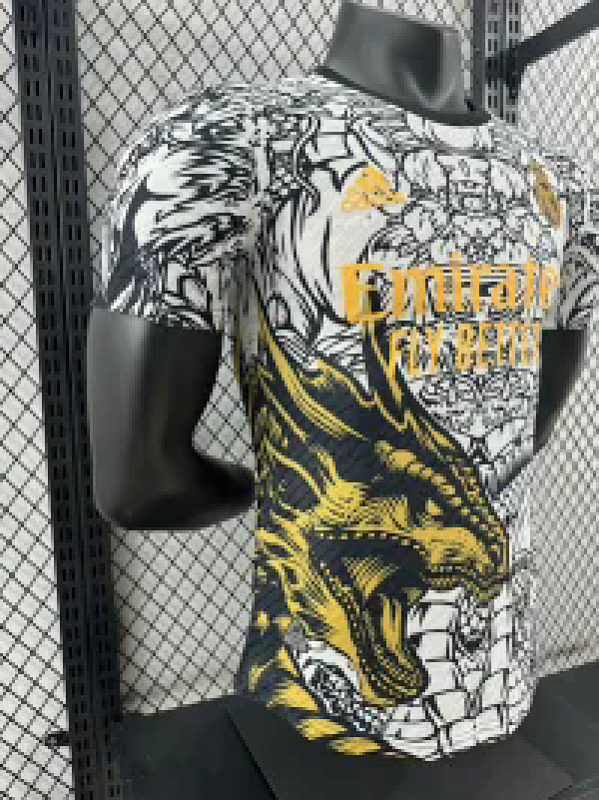 Real Madrid Edición Especial Diseño 6 Versión Jugador 2024/25 (Blanca) 6