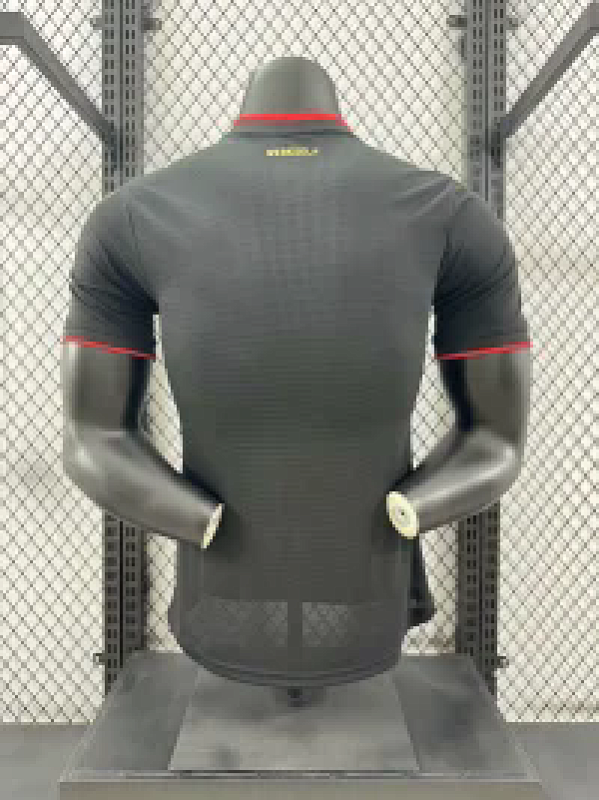 Bayer Leverkusen Edición Especial Versión Jugador 2024/25 (Negra) 2