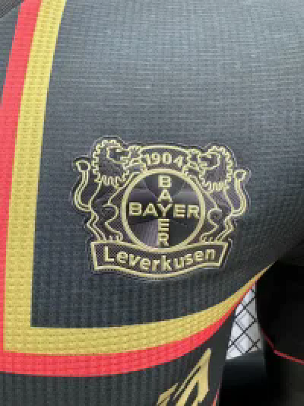 Bayer Leverkusen Edición Especial Versión Jugador 2024/25 (Negra) 5