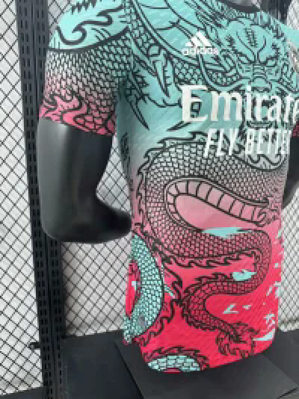Real Madrid Edición Especial Versión Jugador 2024/25 (Verde) 6