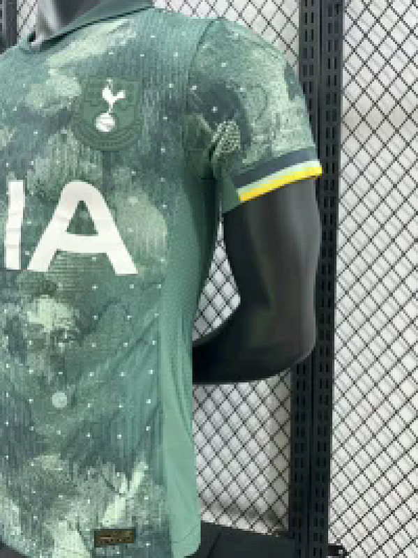 Tottenham Hotspur Tercera Versión Jugador 2024/25 (Verde) 7