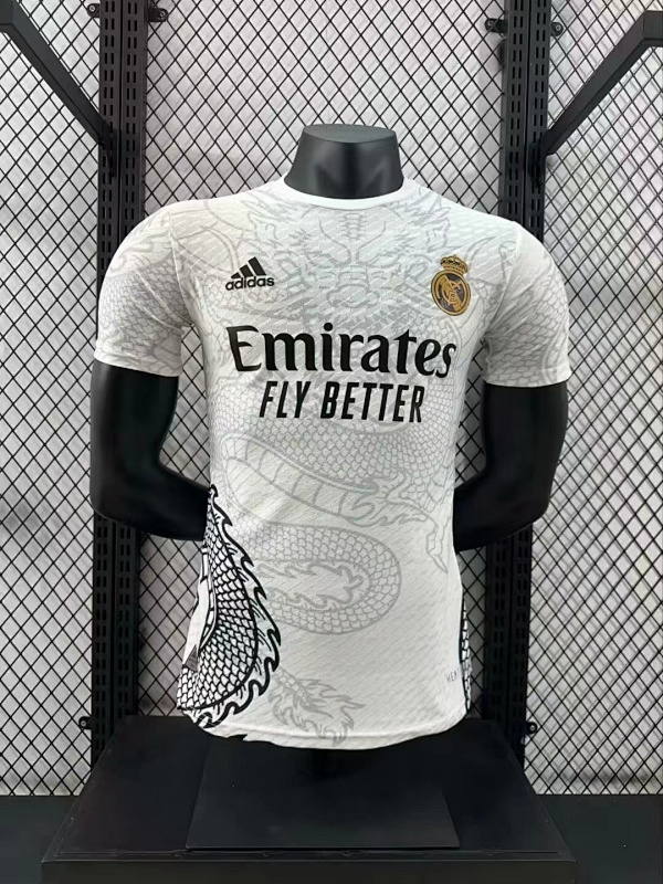 Real Madrid Edición Especial Diseño 4 Versión Jugador 2024/25 (Blanca)