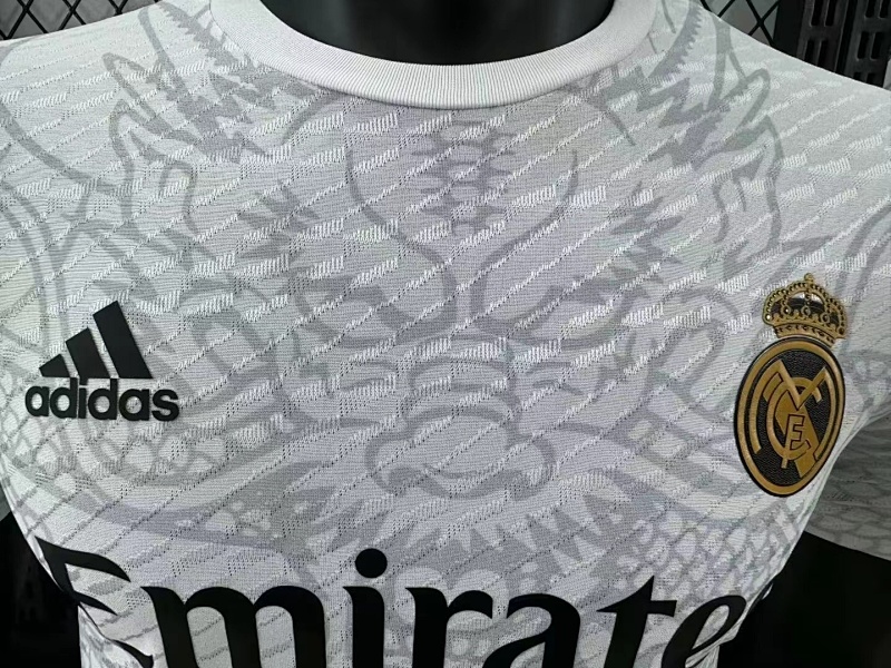Real Madrid Edición Especial Diseño 4 Versión Jugador 2024/25 (Blanca) 6