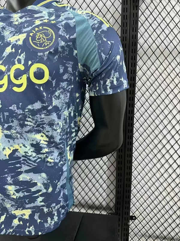 Ajax Visitante Versión Jugador 2024/25 (Azul) 6