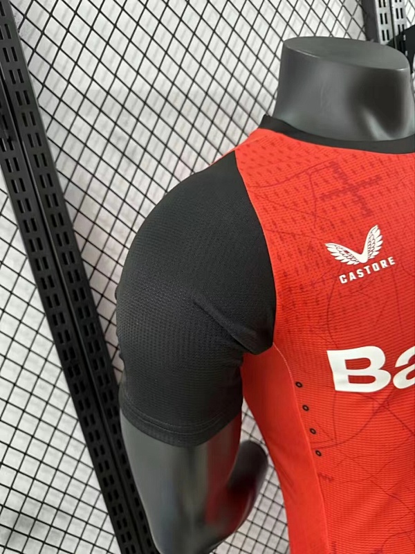 Bayer Leverkusen Local Versión Jugador 2024/25 (Roja) 8