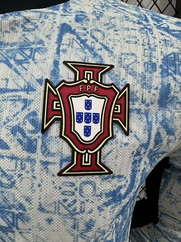 Portugal Visitante Versión Jugador 2024/25 (Blanca, Manga Larga) 5