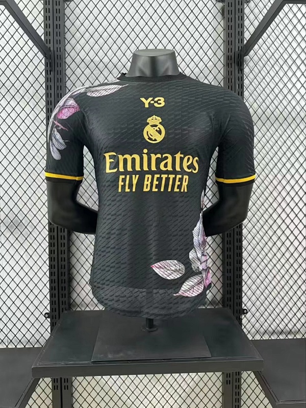 Real Madrid Edición Especial Diseño 6 Versión Jugador 2024/25 (Negra)