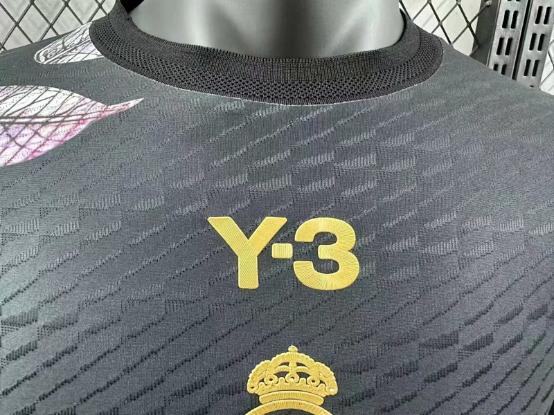 Real Madrid Edición Especial Diseño 6 Versión Jugador 2024/25 (Negra) 3