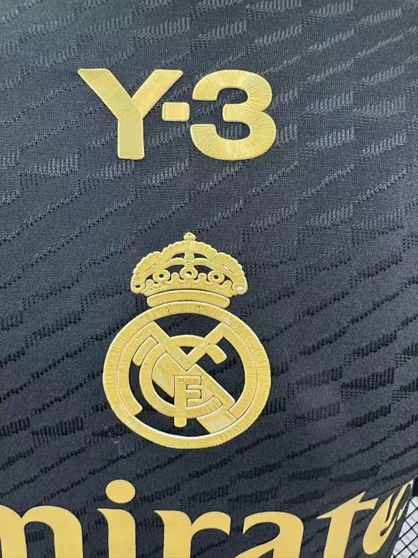 Real Madrid Edición Especial Diseño 6 Versión Jugador 2024/25 (Negra) 4