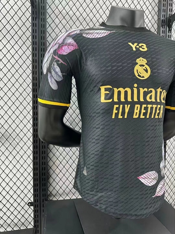 Real Madrid Edición Especial Diseño 6 Versión Jugador 2024/25 (Negra) 5