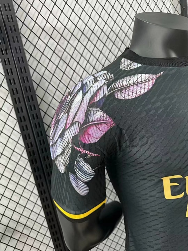 Real Madrid Edición Especial Diseño 6 Versión Jugador 2024/25 (Negra) 7