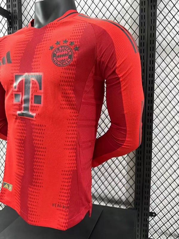 Bayern Munich Local Versión Jugador 2024/25 (Roja, Manga Larga) 7