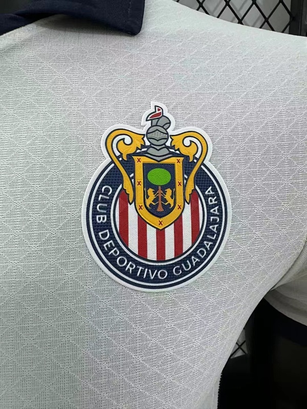 Chivas Guadalajara Tercera Versión Jugador 2024/25 (Blanca) 5