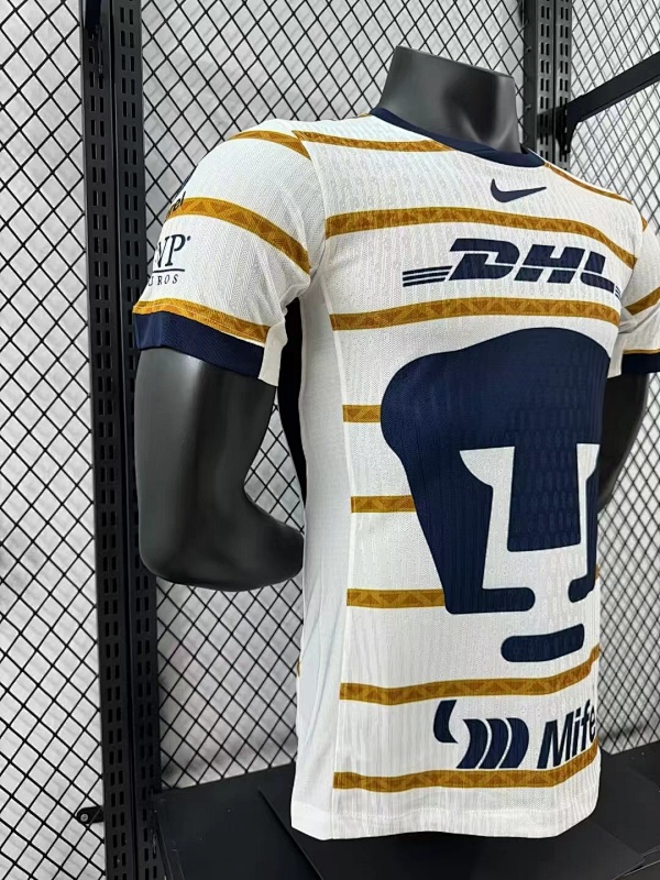 Pumas UNAM Local Versión Jugador 2024/25 (Blanca) 5