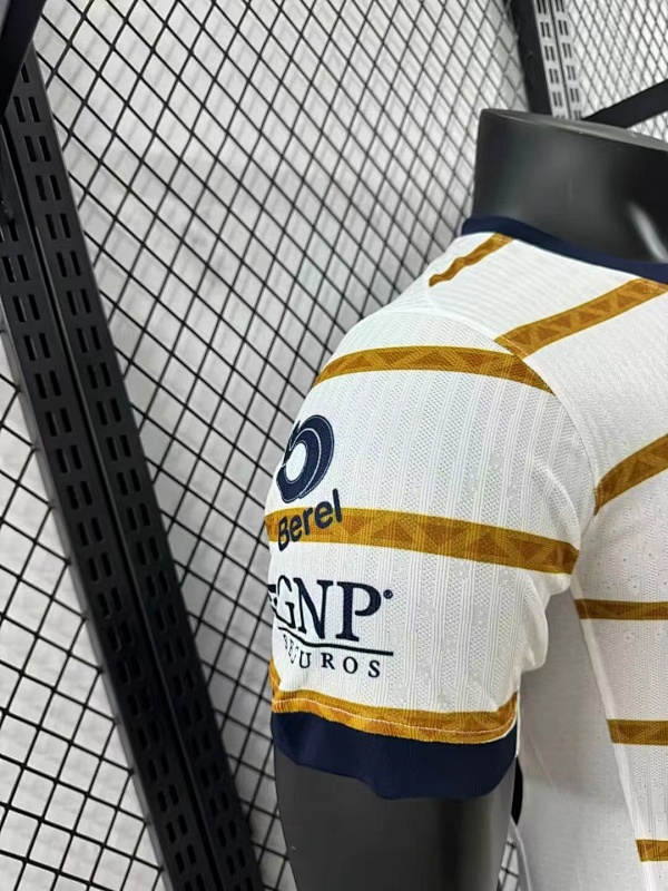 Pumas UNAM Local Versión Jugador 2024/25 (Blanca) 7