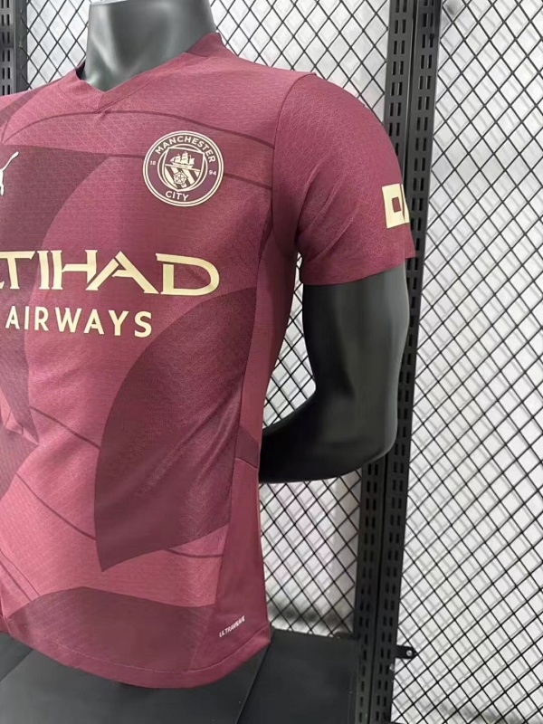 Manchester City Tercera Versión Jugador 2024/25 (Granate) 7