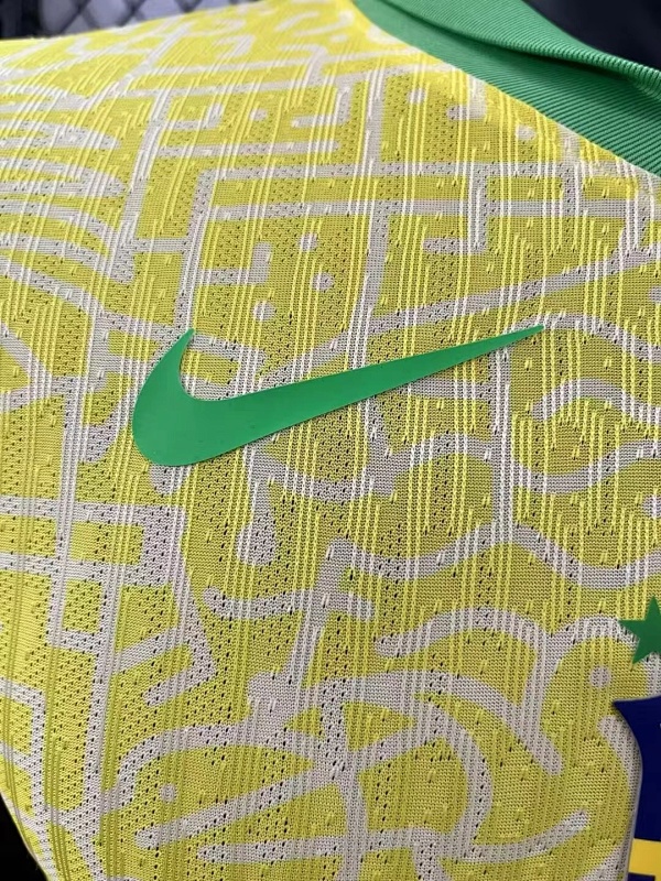 Brasil Local Versión Jugador 2024/25 (Amarilla) 4