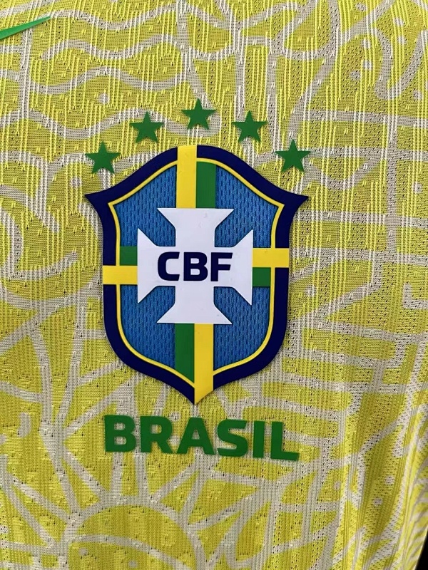 Brasil Local Versión Jugador 2024/25 (Amarilla) 5