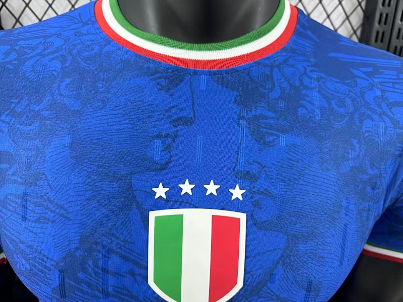 Italia Edición Especial Diseño 2 Versión Jugador 2024/25 (Azul) 3