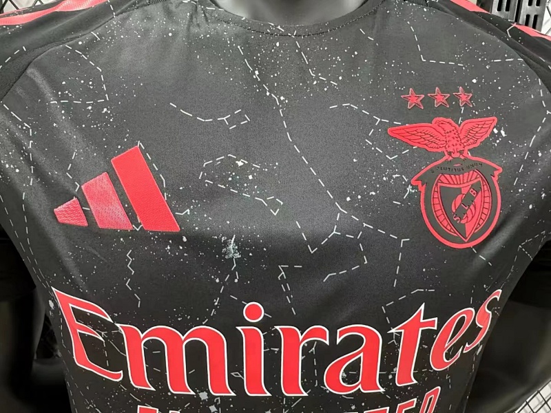 Benfica Visitante Versión Jugador 2024/25 (Negra) 3