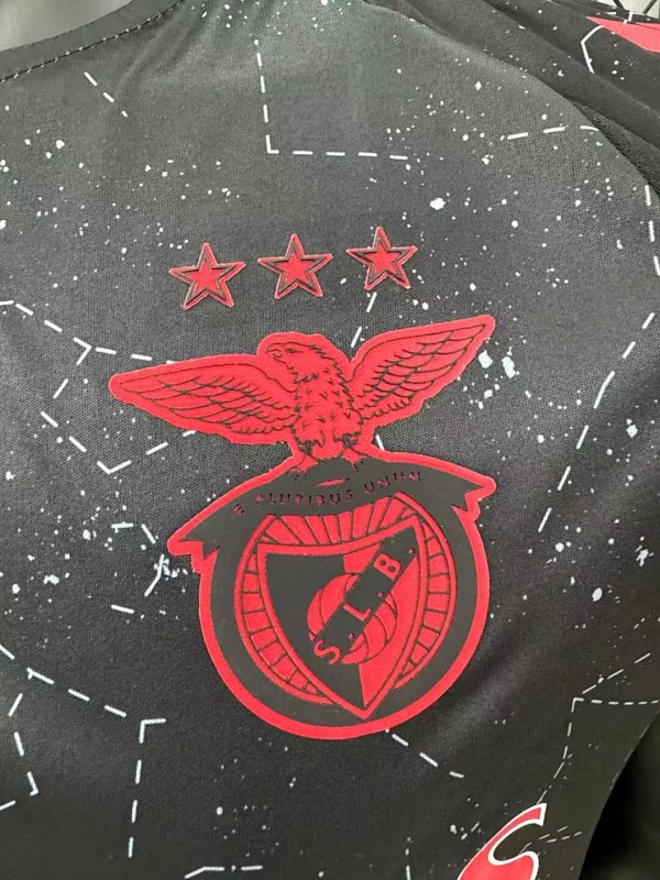 Benfica Visitante Versión Jugador 2024/25 (Negra) 5