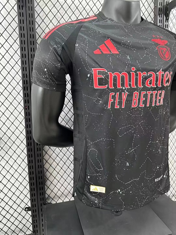 Benfica Visitante Versión Jugador 2024/25 (Negra) 6